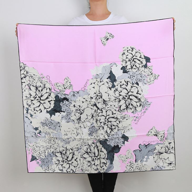 Digital Print High Quality Silk Scarf Made Square Scarf