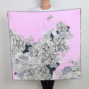Digital Print High Quality Silk Scarf Made Square Scarf