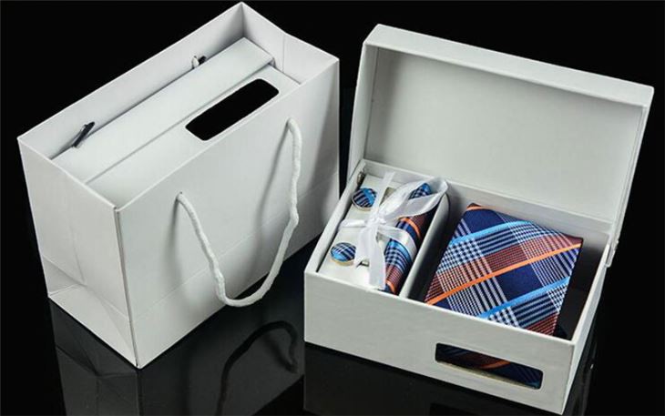 Make Ties, Pocket Square, Cufflinks And Clip Set Promotional Gift