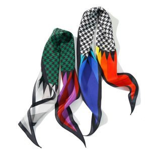 Triangle Or Diamond Scarf